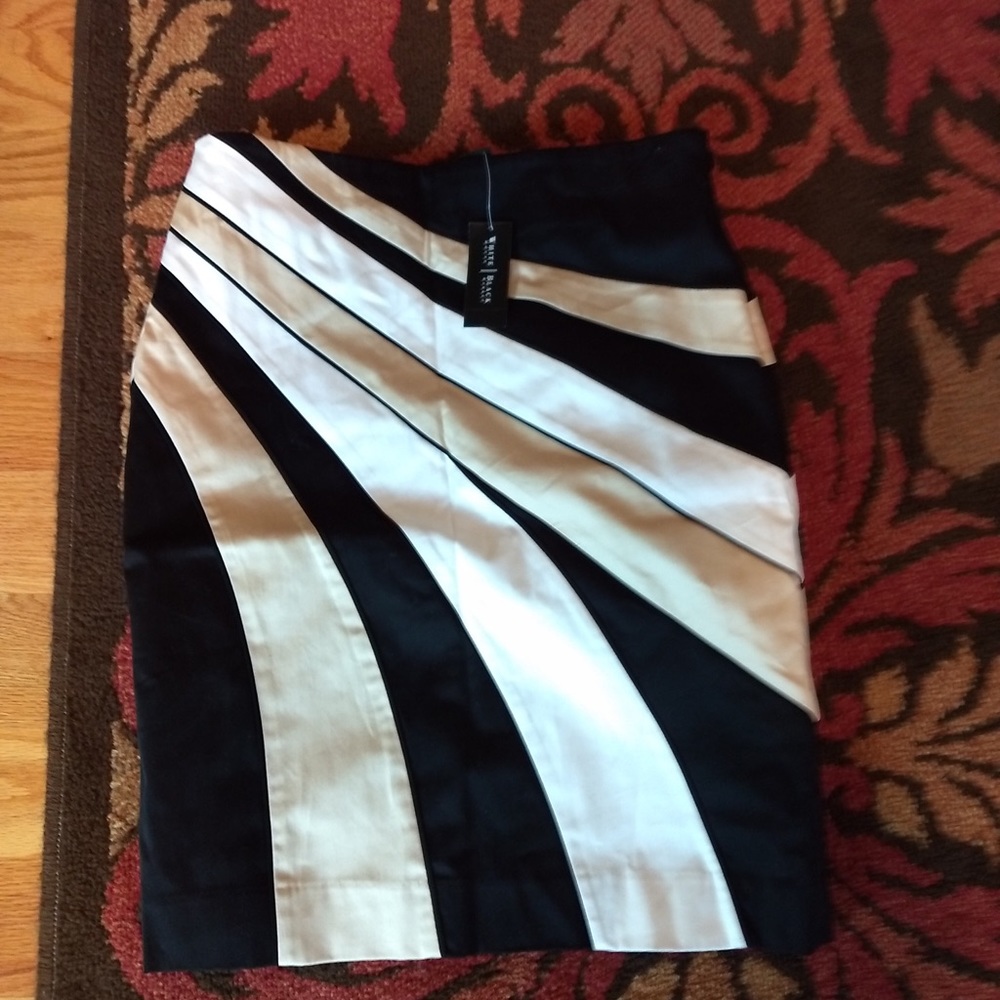 White/black NWT Skirt